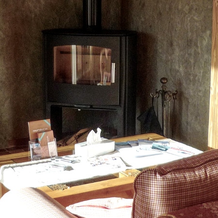 Chalet Chez Claude - A log Burner to relax