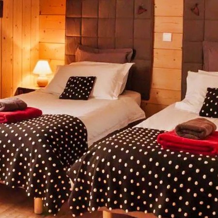  Twin Bedroom in Chalet Le Prele